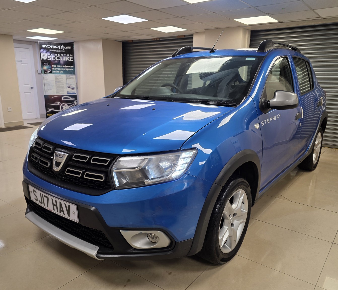 Used Dacia Sandero Stepway 2017 for sale - 77129485: Photo 2