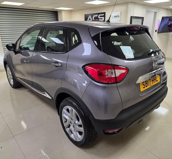 Used Renault Captur 2017 for sale - 74406302: Photo 4