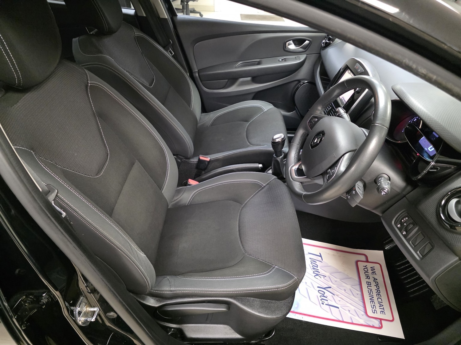 Used Renault Clio 2017 for sale - 77225152: Photo 17