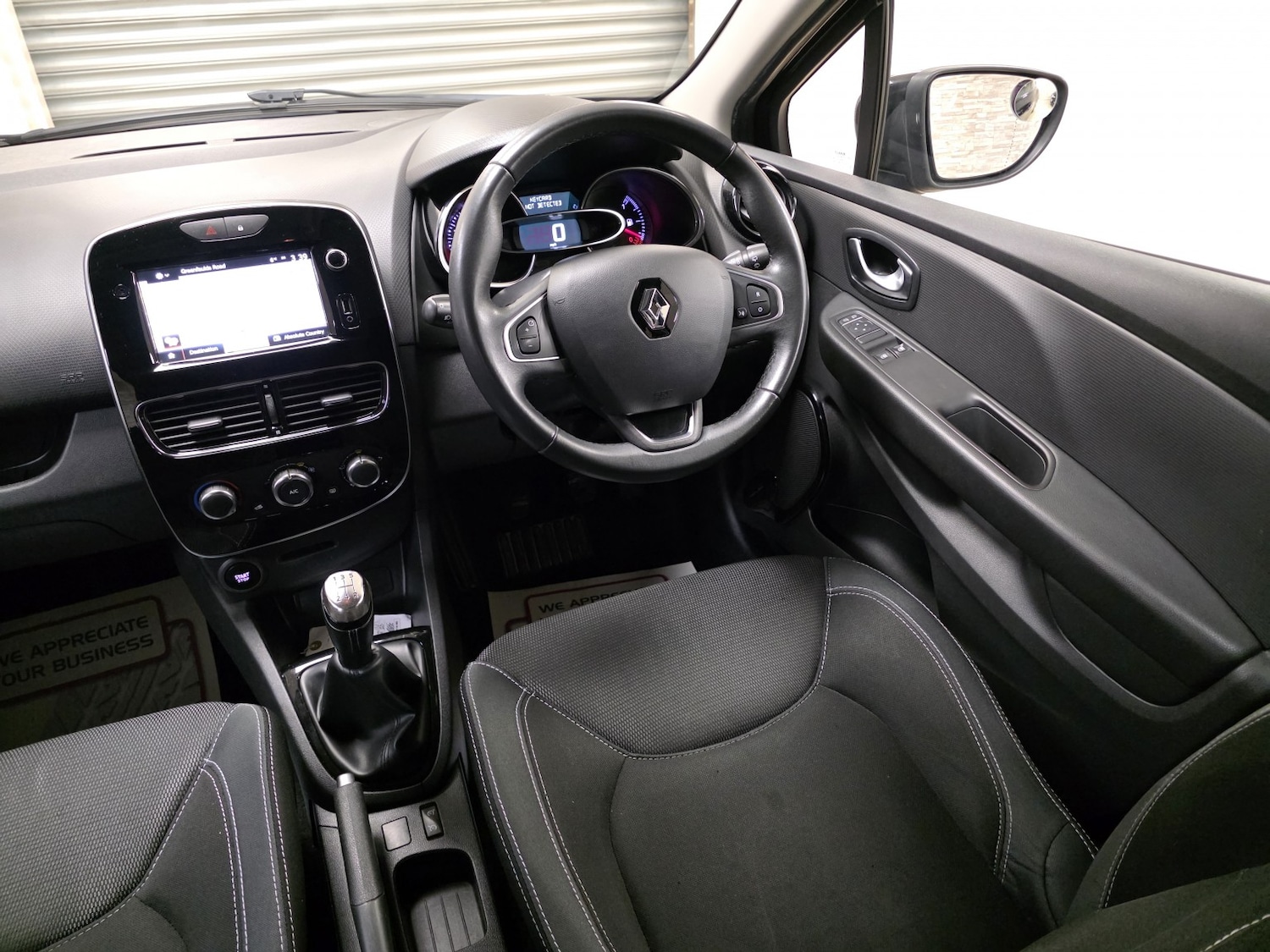Used Renault Clio 2017 for sale - 77225152: Photo 6