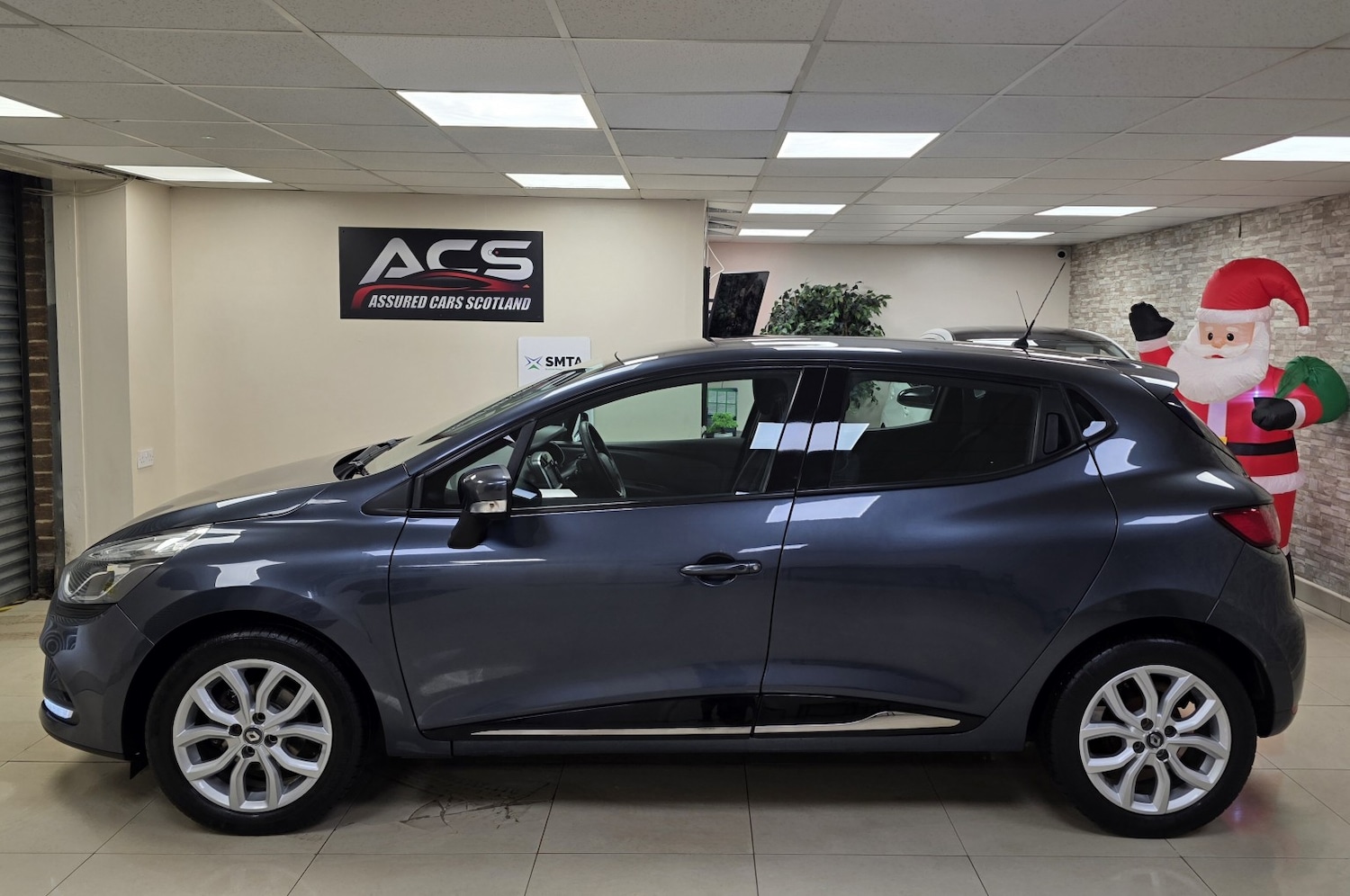 Used Renault Clio 2017 for sale - 76896890: Photo 10