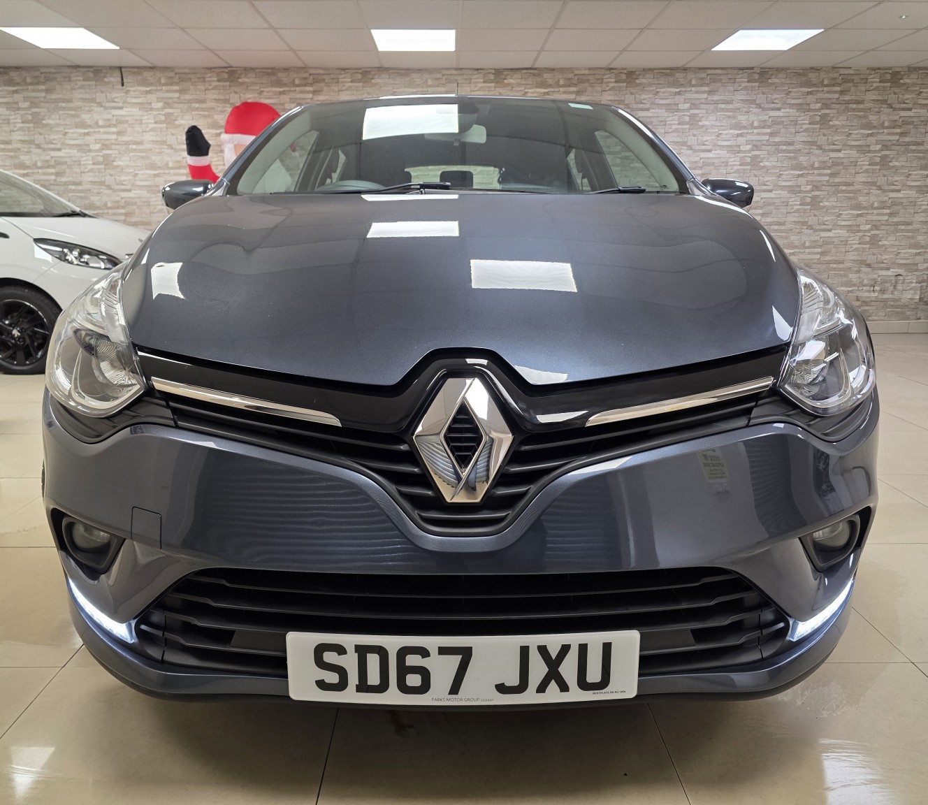 Used Renault Clio 2017 for sale - 76896890: Photo 9