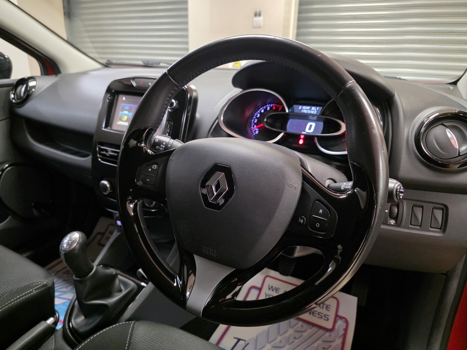 Used Renault Clio 2016 for sale - 77400052: Photo 4