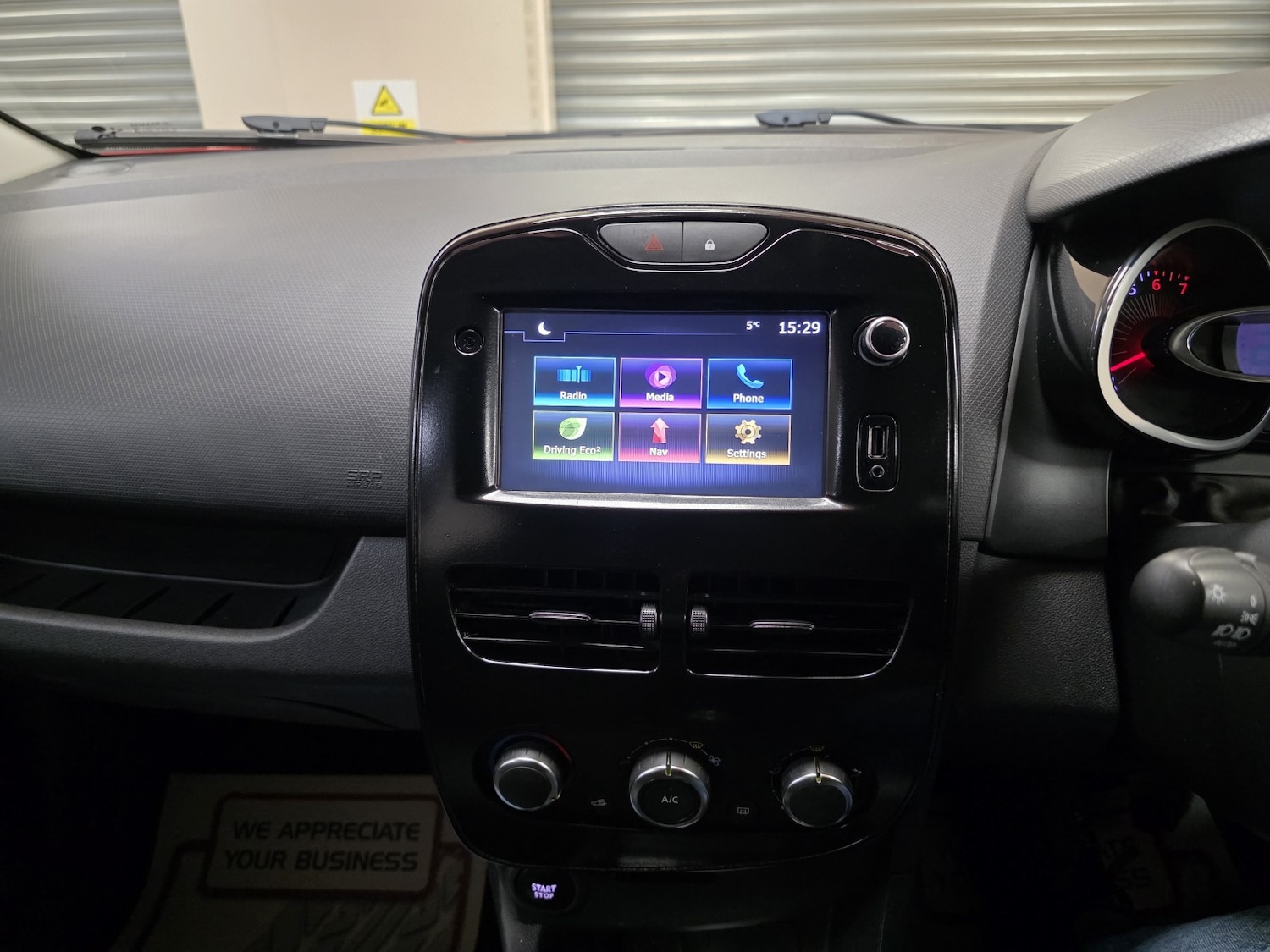 Used Renault Clio 2016 for sale - 77400052: Photo 8