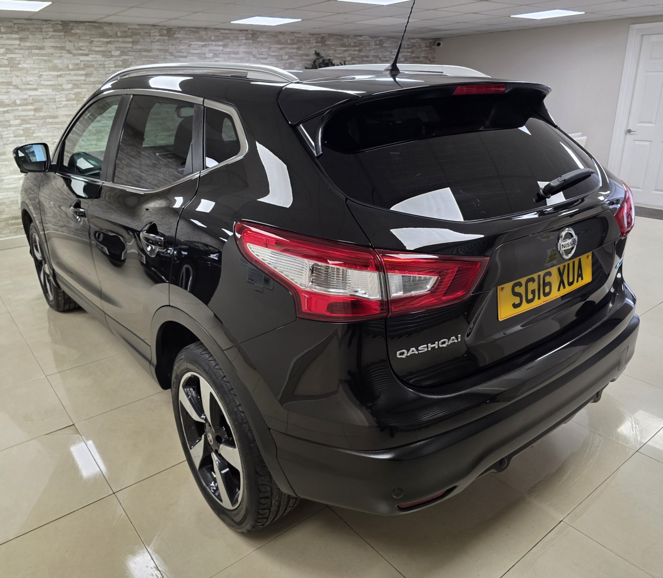 Used Nissan Qashqai 2016 for sale - 77991750: Photo 3