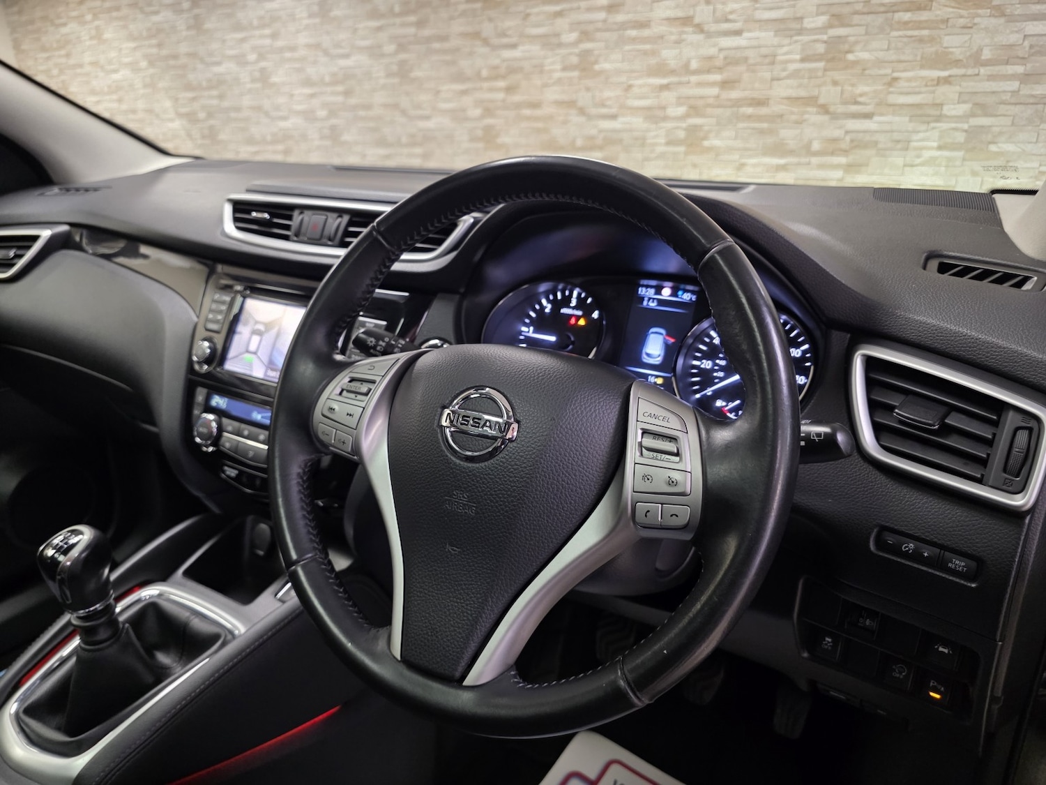 Used Nissan Qashqai 2016 for sale - 77991750: Photo 5