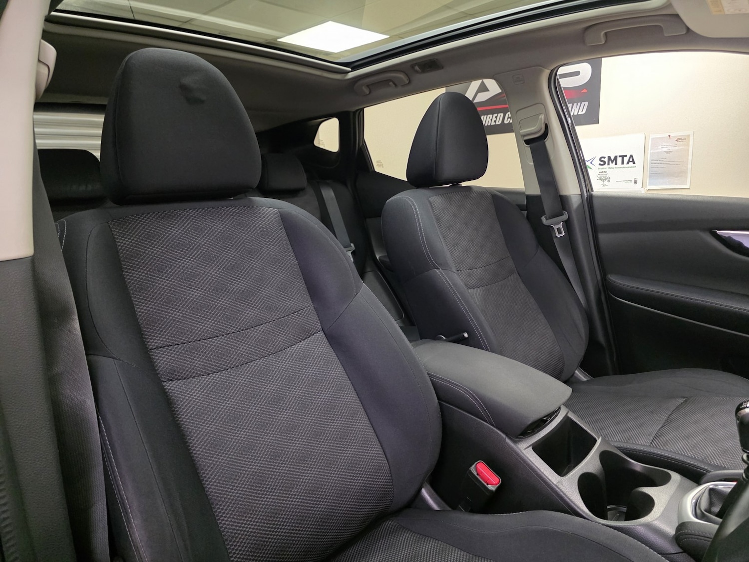 Used Nissan Qashqai 2016 for sale - 77991750: Photo 6