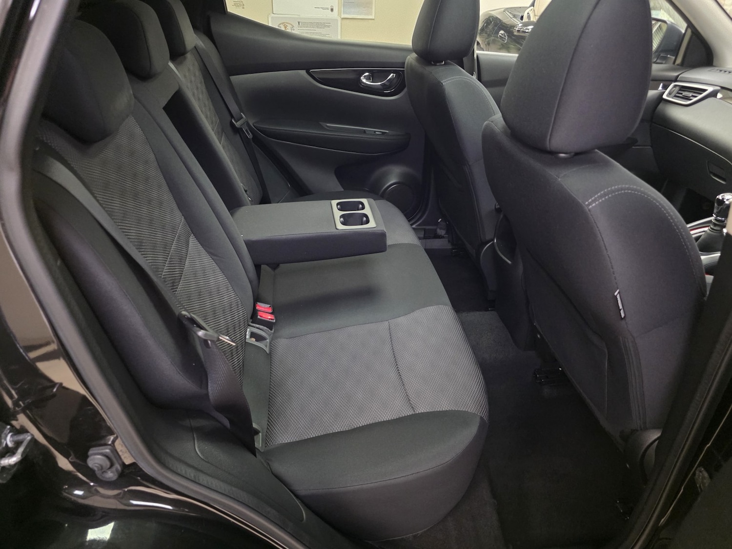 Used Nissan Qashqai 2016 for sale - 77991750: Photo 8