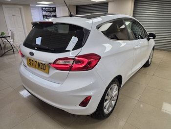 Used Ford Fiesta 2017 for sale - 78881993: Photo