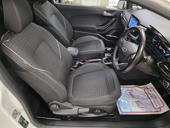 Used Ford Fiesta 2017 for sale - 78881993: Photo