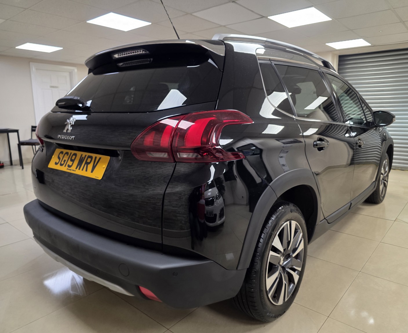 Used Peugeot 2008 2019 for sale - 76896893: Photo 3
