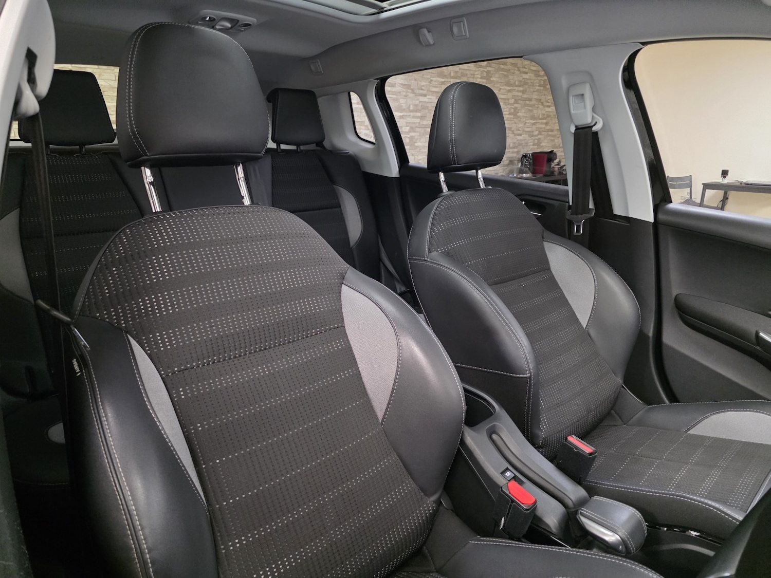 Used Peugeot 2008 2019 for sale - 76896893: Photo 6