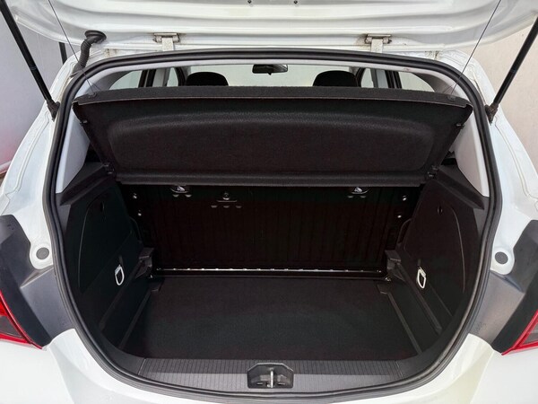 Used Vauxhall Corsa 2016 for sale - 75505057: Photo 14