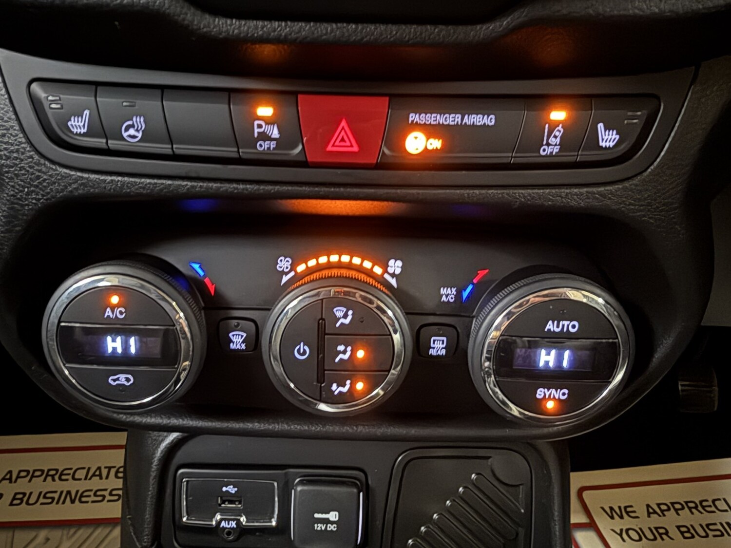 Used Jeep Renegade 2018 for sale - 77590110: Photo 12