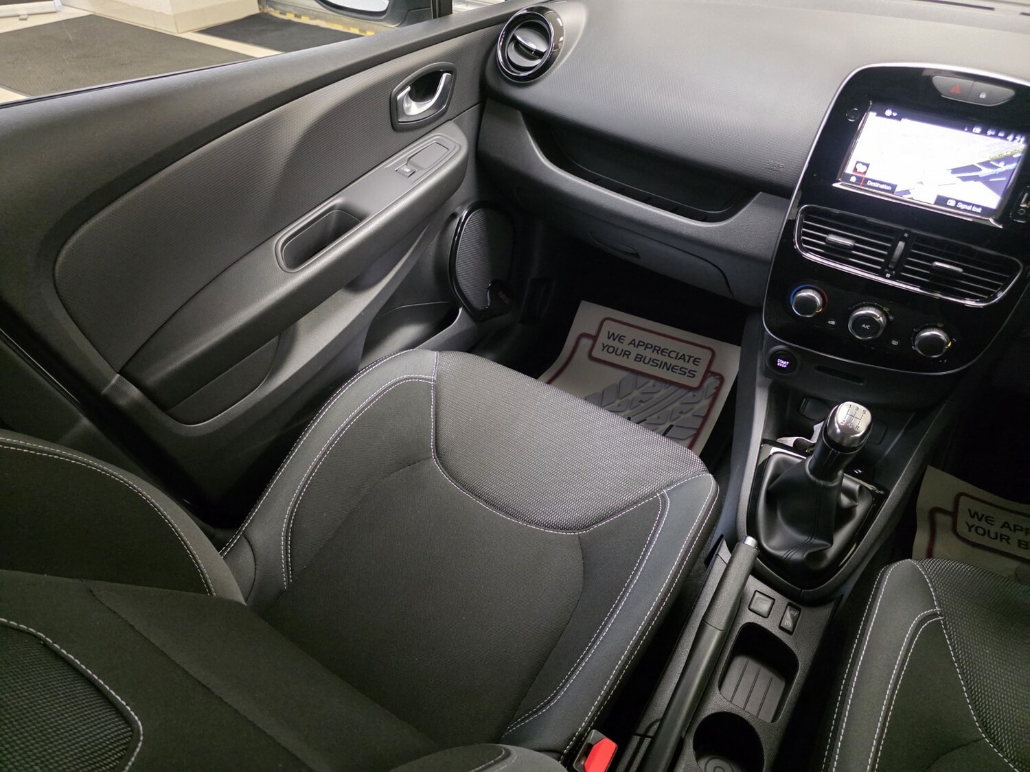 Used Renault Clio 2017 for sale - 77991611: Photo 18