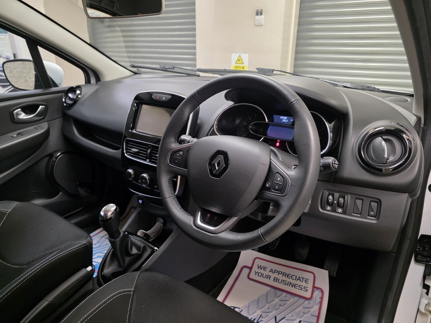 Used Renault Clio 2017 for sale - 77991611: Photo 4