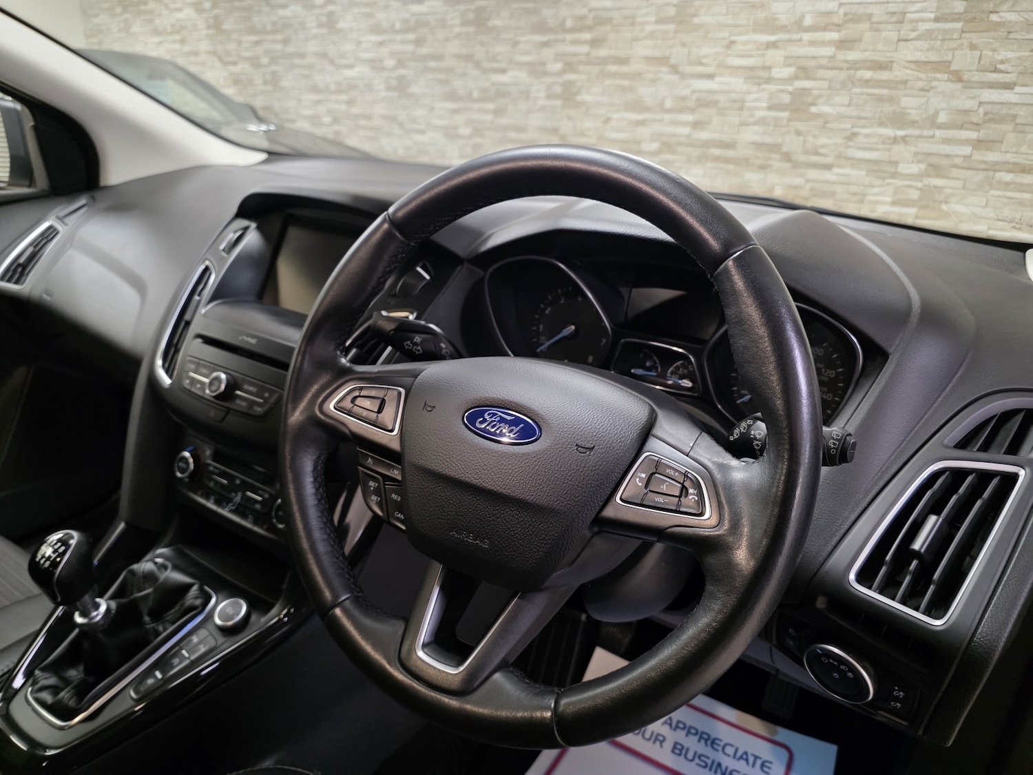 Used Ford Focus 2015 for sale - 78084536: Photo 5