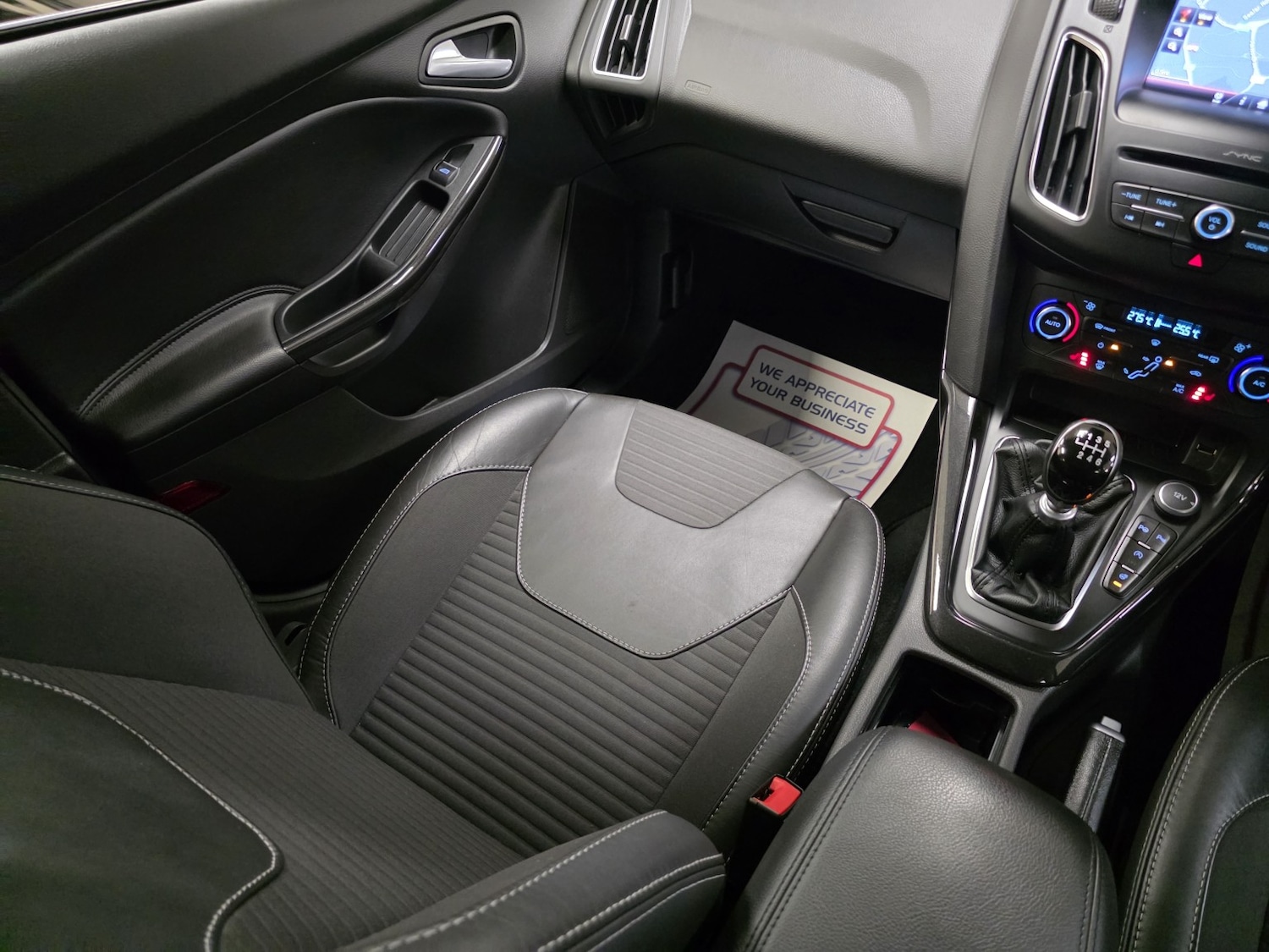 Used Ford Focus 2015 for sale - 78084536: Photo 9