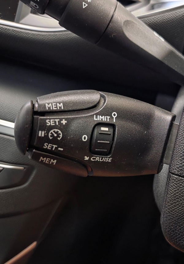Used Peugeot 308 2014 for sale - 75686083: Photo 16