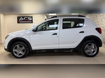 Used Dacia Sandero Stepway 2017 for sale - 79367942: Photo