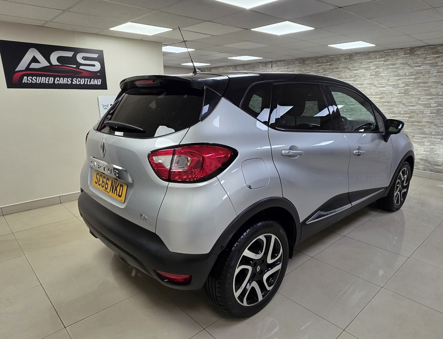 Used Renault Captur 2016 for sale - 77681848: Photo 4