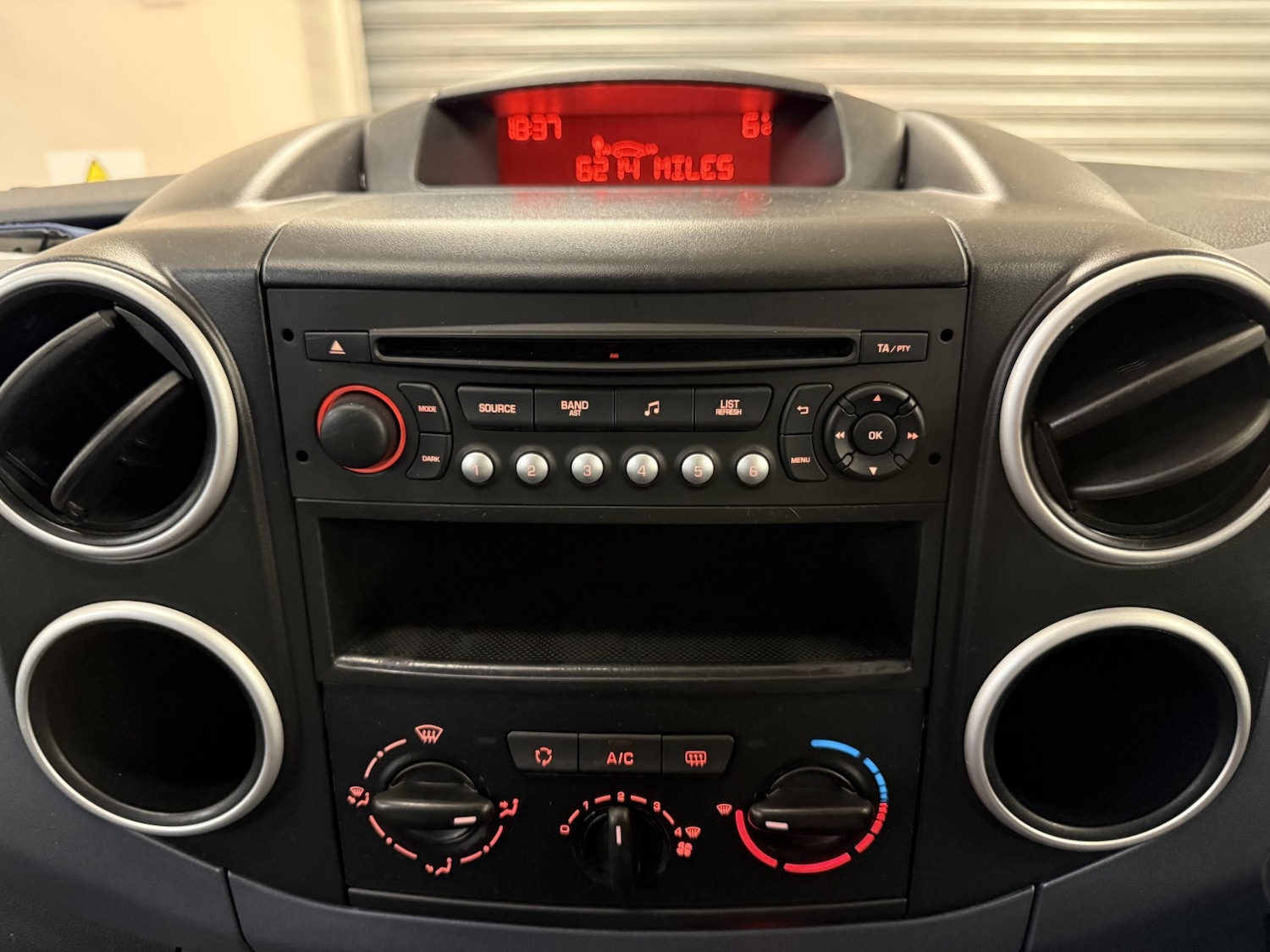 Used Peugeot Partner Tepee 2015 for sale - 77567509: Photo 10