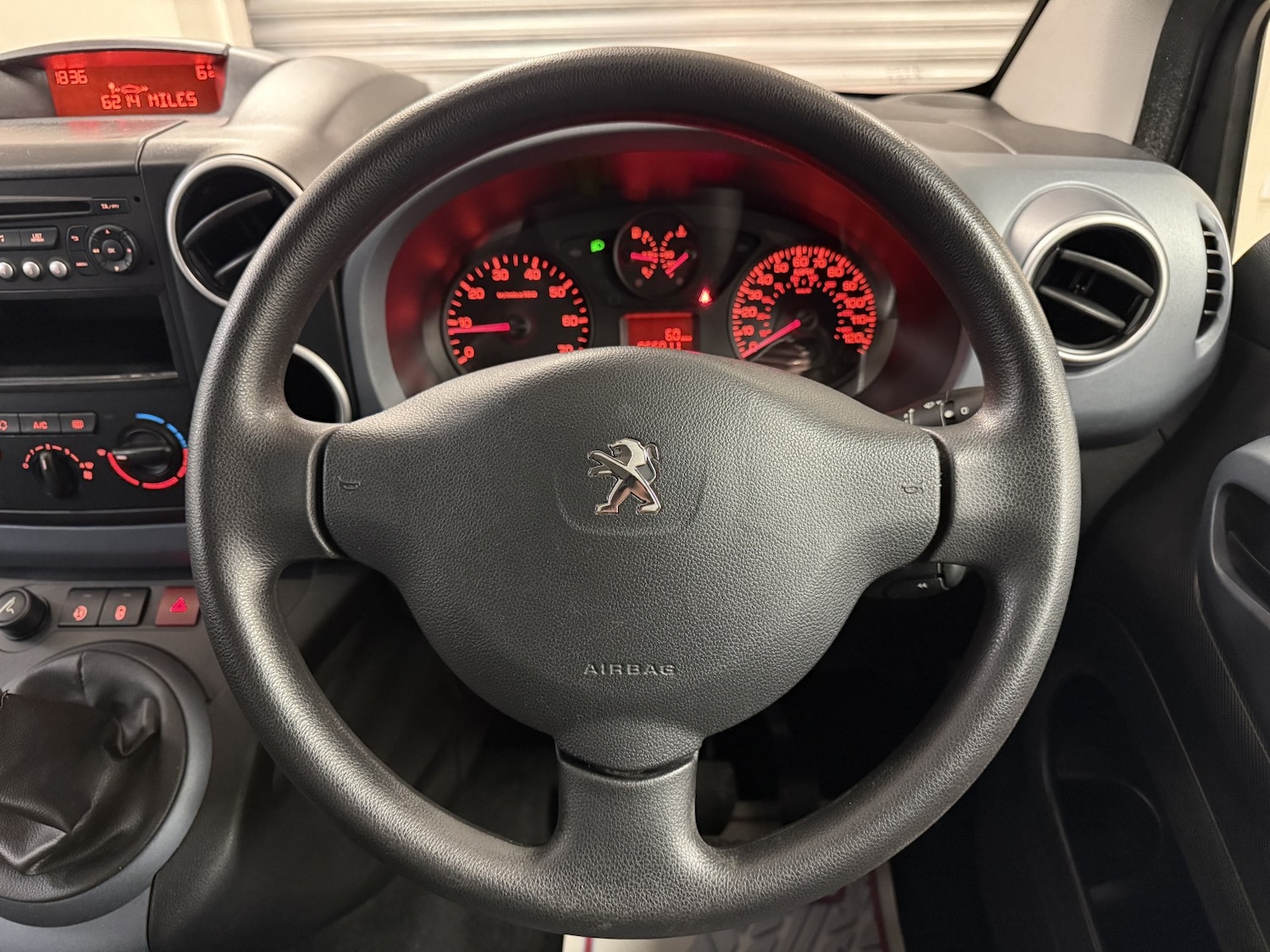 Used Peugeot Partner Tepee 2015 for sale - 77567509: Photo 18