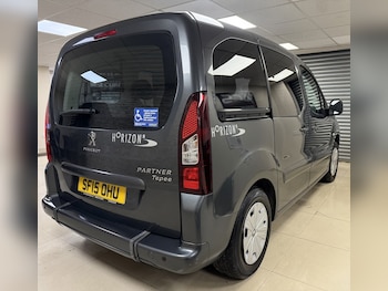 Used Peugeot Partner Tepee 2015 for sale - 77567509: Photo