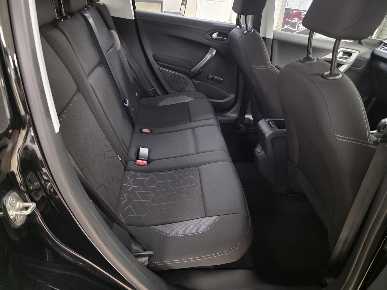 Used Peugeot 2008 2018 for sale - 76605714: Photo 17