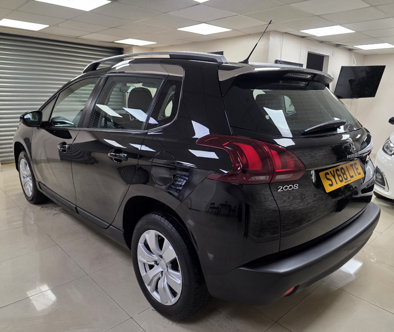 Used Peugeot 2008 2018 for sale - 76605714: Photo 3