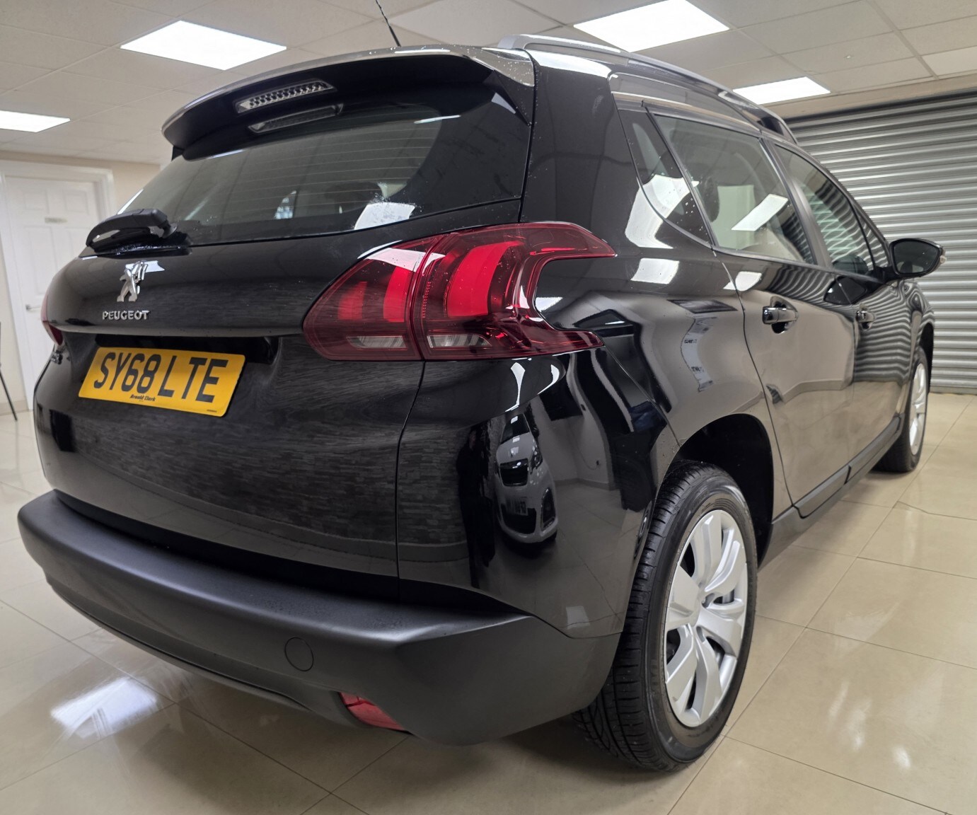 Used Peugeot 2008 2018 for sale - 76605714: Photo 4