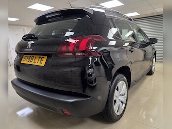 Used Peugeot 2008 2018 for sale - 76605714: Photo