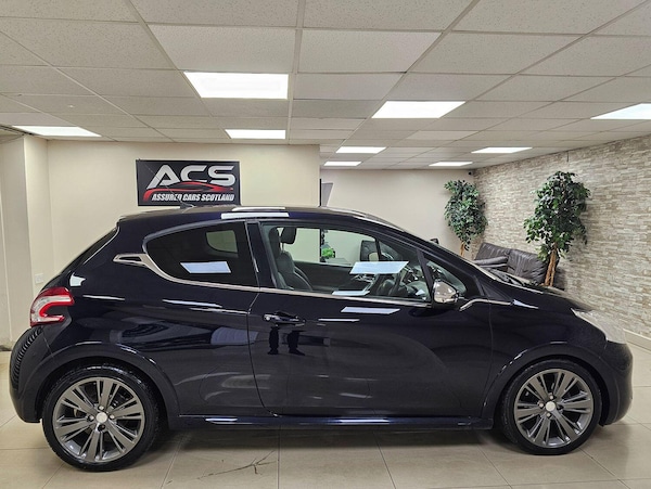 Used Peugeot 208 2014 for sale - 73160273: Photo 14