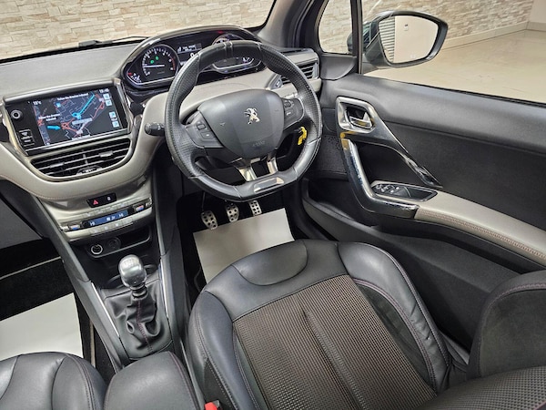 Used Peugeot 208 2014 for sale - 73160273: Photo 5