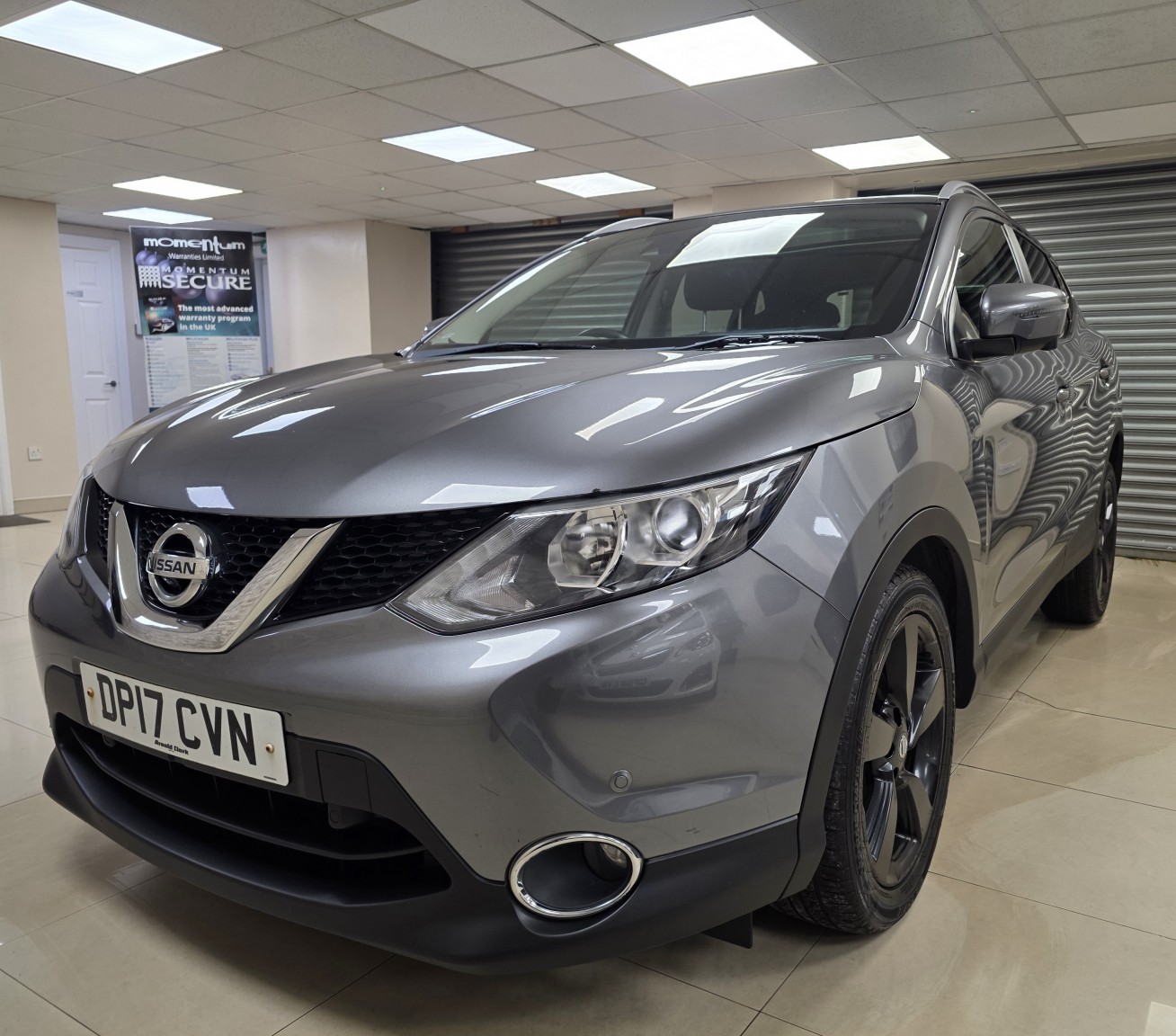 Used Nissan Qashqai 2017 for sale - 76643383: Photo 2