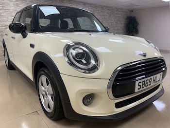 Used MINI Hatch 2019 for sale - 79578382: Photo