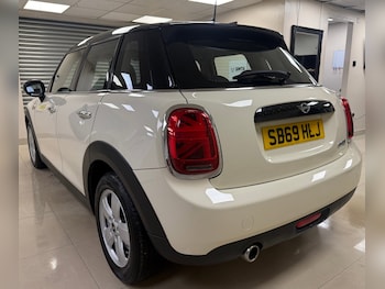 Used MINI Hatch 2019 for sale - 79578382: Photo