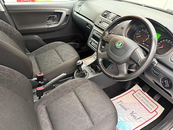 Used Skoda Fabia 2012 for sale - 77201247: Photo