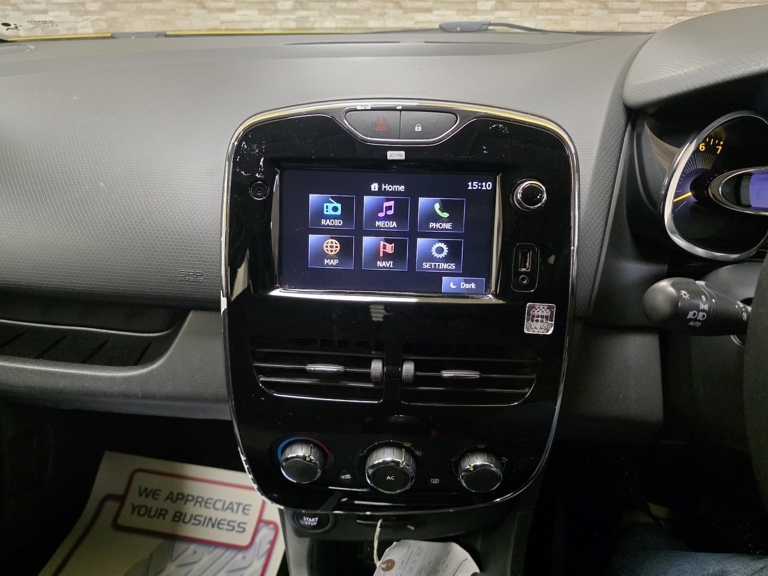 Used Renault Clio 2014 for sale - 77400058: Photo 9