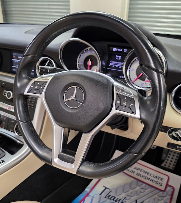 Used Mercedes-Benz SLK 2013 for sale - 74932236: Photo 16