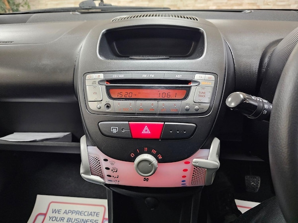 Used Toyota AYGO 2012 for sale - 73160679: Photo 10