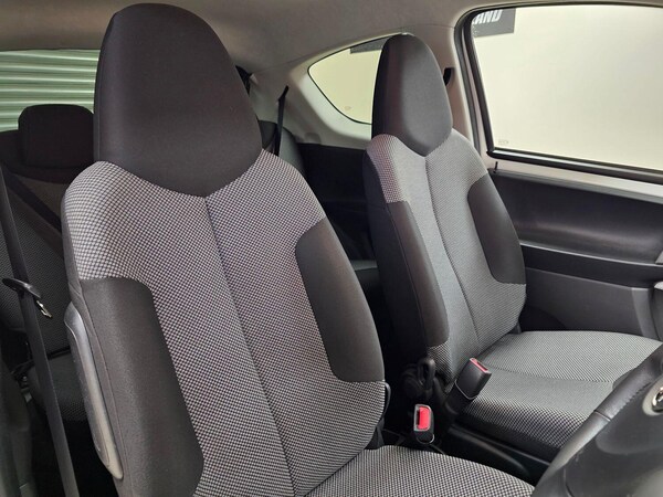 Used Toyota AYGO 2012 for sale - 73160679: Photo 13