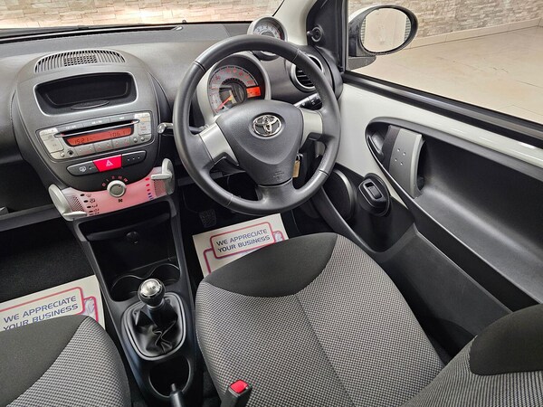 Used Toyota AYGO 2012 for sale - 73160679: Photo 15