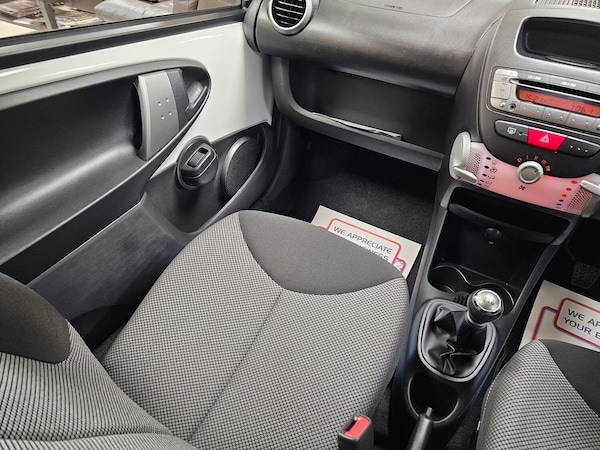 Used Toyota AYGO 2012 for sale - 73160679: Photo 17