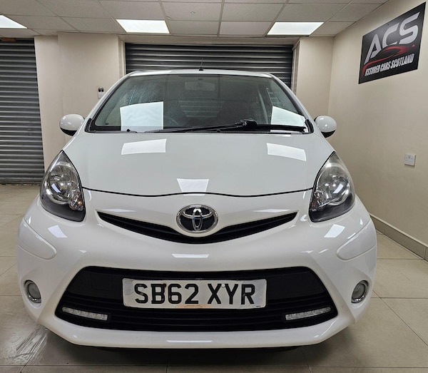 Used Toyota AYGO 2012 for sale - 73160679: Photo 3