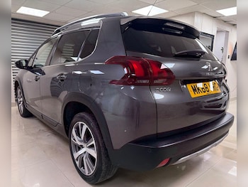 Used Peugeot 2008 2018 for sale - 76430976: Photo