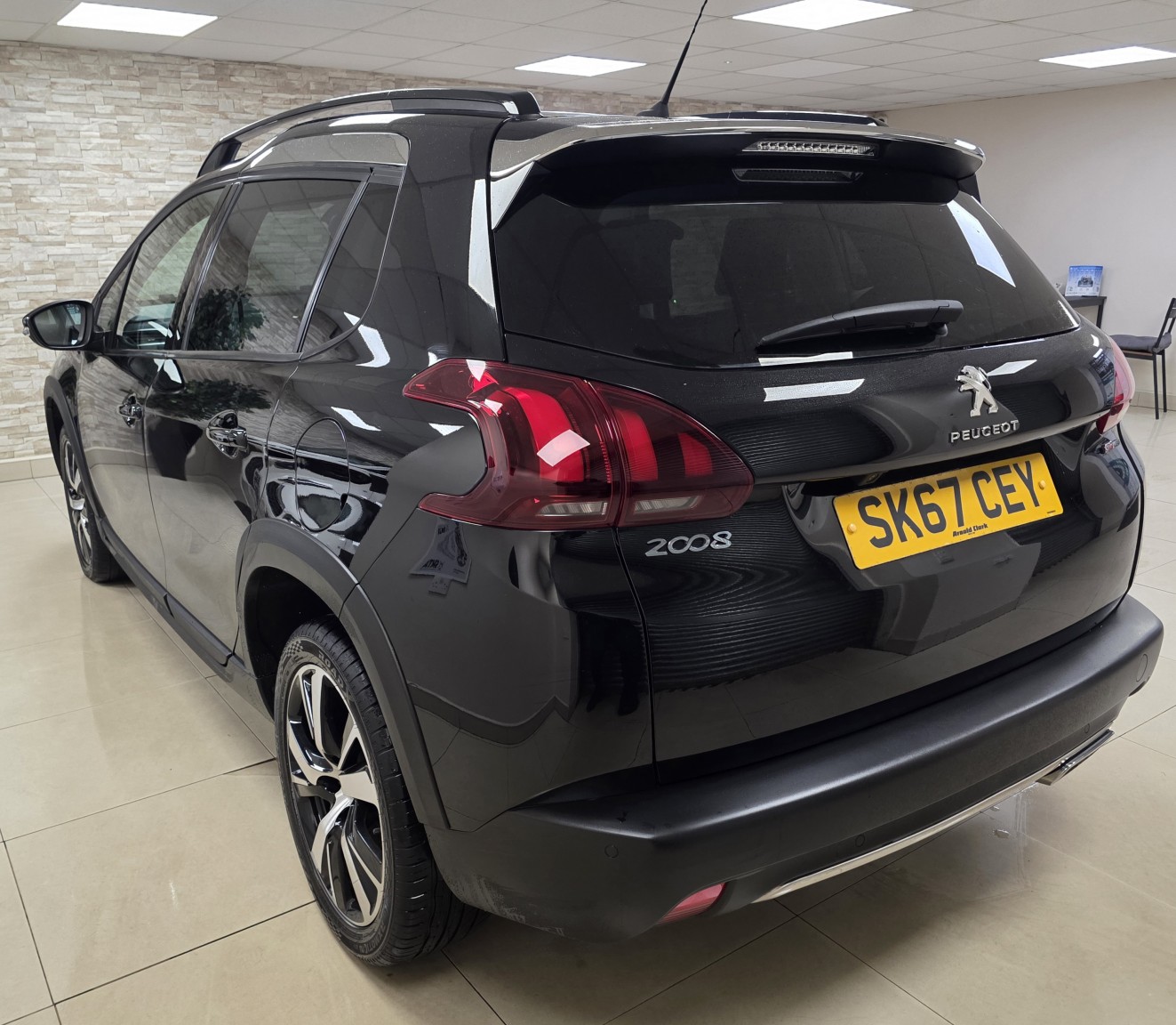 Used Peugeot 2008 2018 for sale - 76510836: Photo 4
