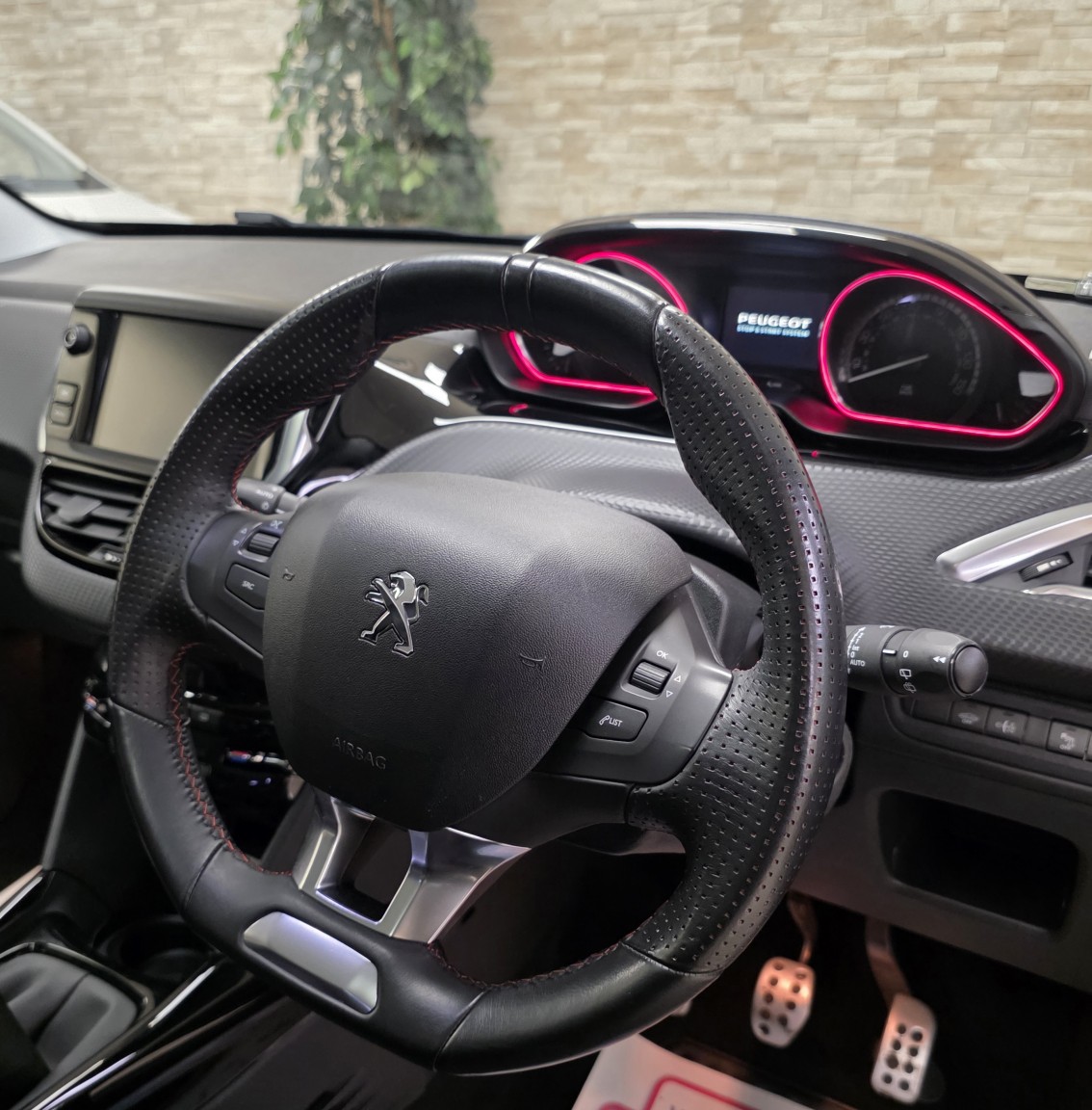 Used Peugeot 2008 2018 for sale - 76510836: Photo 5