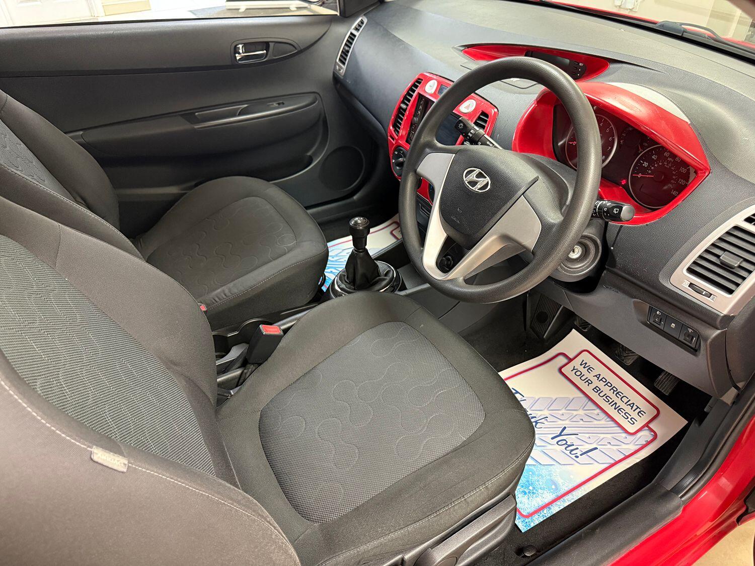 Used Hyundai i20 2011 for sale - 77921305: Photo 9