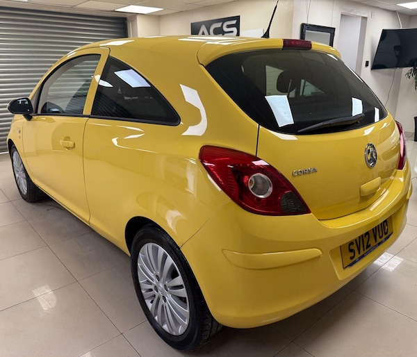 Used Vauxhall Corsa 2012 for sale - 75137738: Photo 3